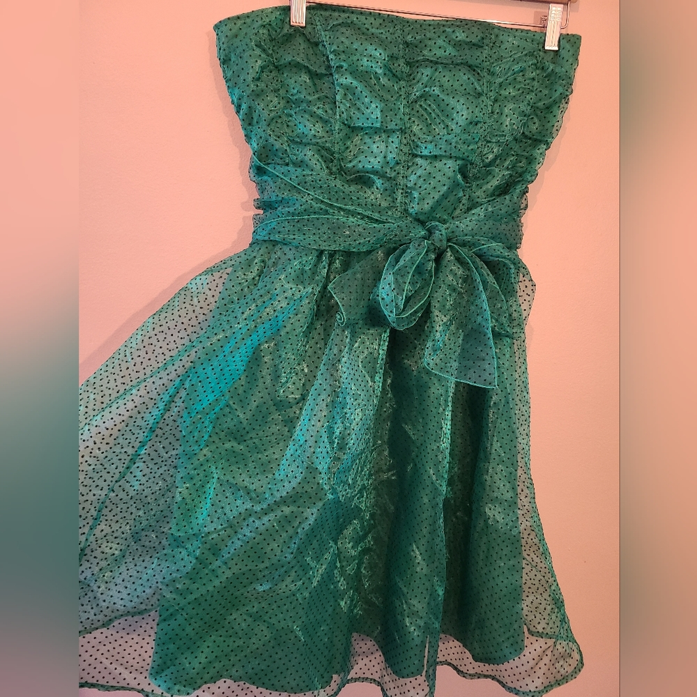 H&M Green Swiss Dot Strapless Party Dress - Size 8 (US)